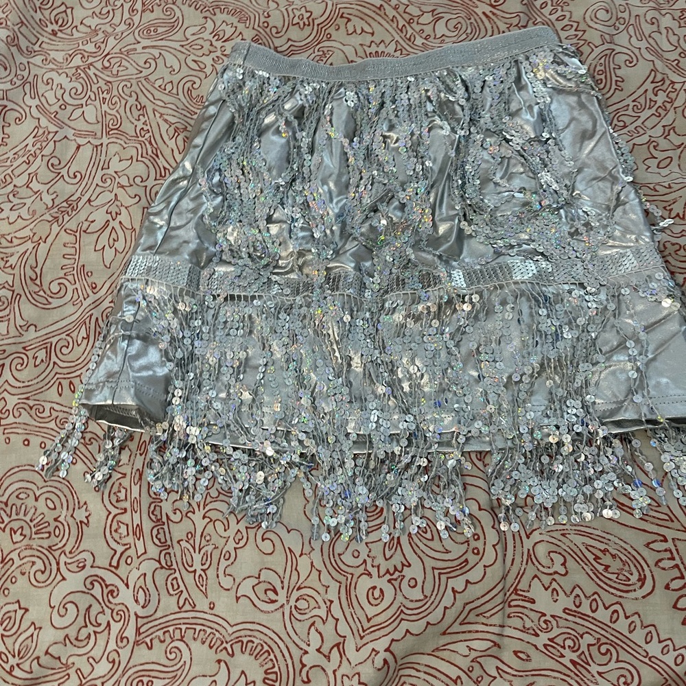 Juniors Silver Sequin Fringe Skirt size L (runs small)